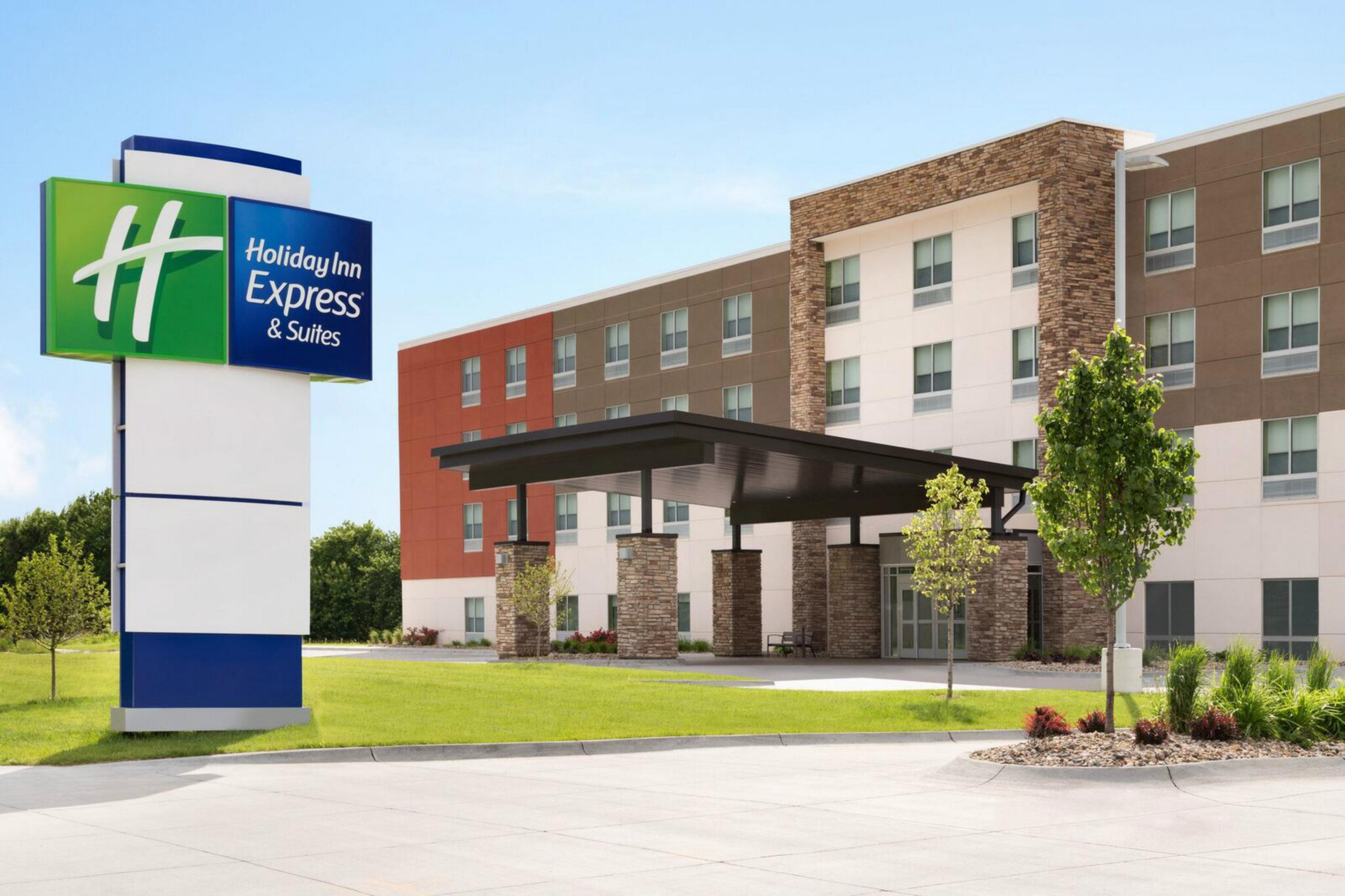 Holiday Inn Express & Suites - Nebraska City, An Ihg Hotel Exterior photo
